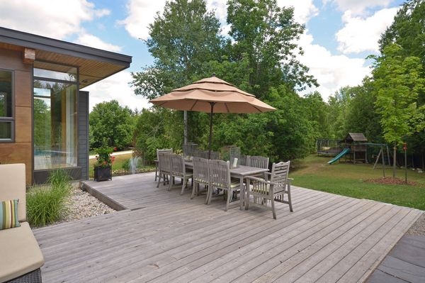 Luxury real estate and Country Homes for sale including horse farms and property in the Caledon and King City areas near Toronto